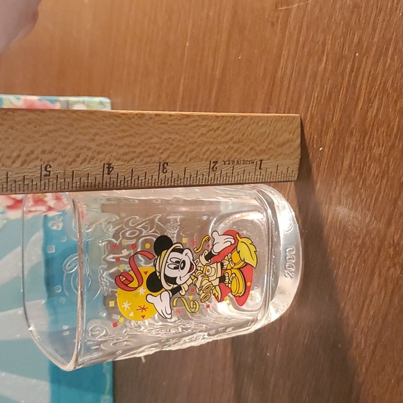 Mcdonalds 2000 magic Kingdom glass - Picture 7 of 7
